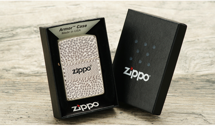 品牌故事 zippo 美国zippo防风打火机最初设计时就考虑到:它可以在